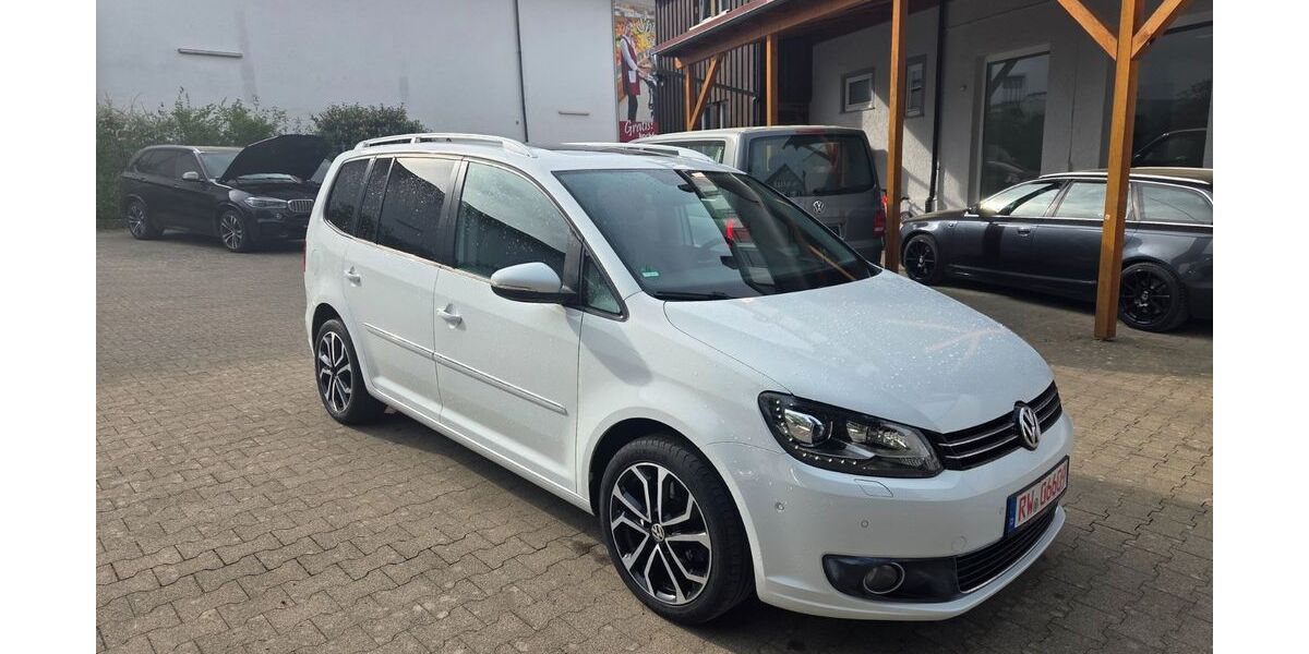 VW Touran 221.000 km 9.500 &euro; Schramberg 78713