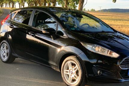 Ford Fiesta 121.990 km 5.900 &euro; Epfendorf 78736