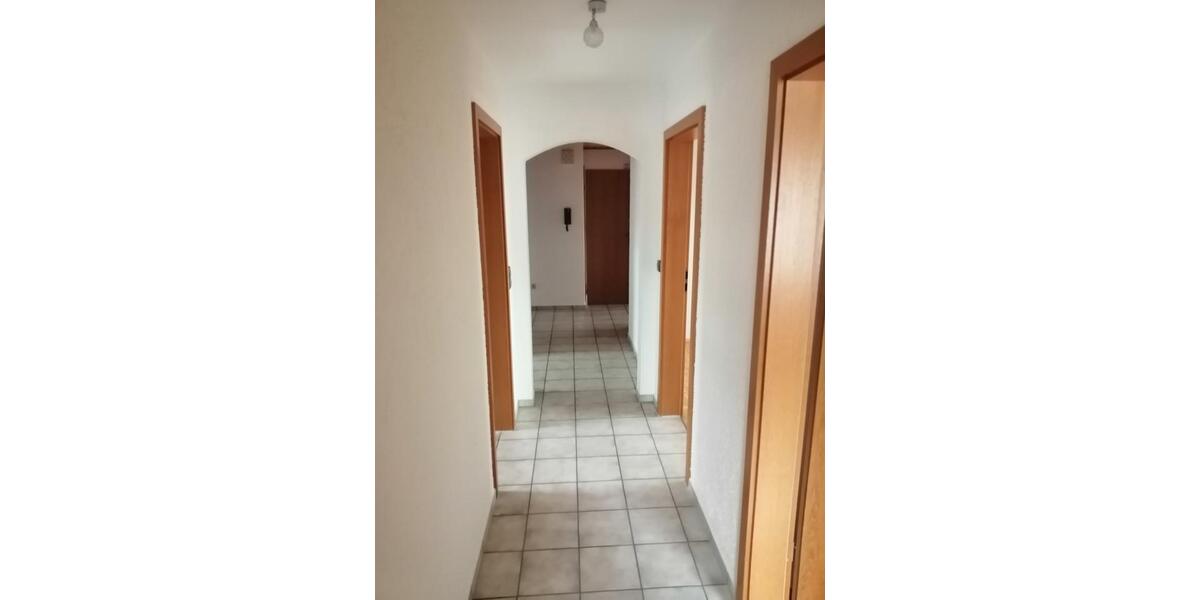 Dachgeschoßwohnung Donaueschingen - 4 Zimmer, 100 m&sup2;, 1.100&euro; | Angebot:24764265