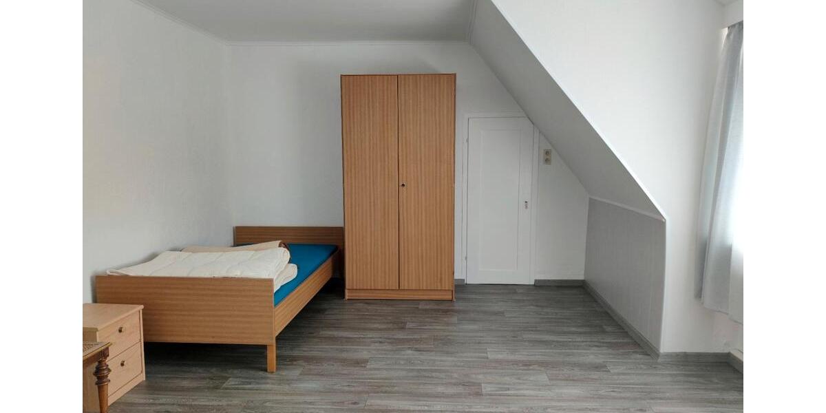 Dachgeschoßwohnung Tuttlingen - 1 Zimmer, 22 m&sup2;, 500&euro; | Angebot:26656542