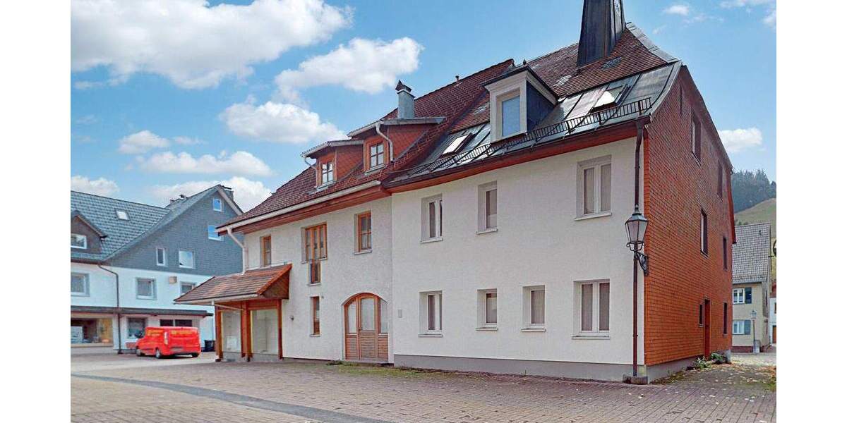 Einfamilienhaus Vöhrenbach Stadtgebiet - 1 Zimmer, 204 m&sup2;, 195.000&euro; | Angebot:25747049