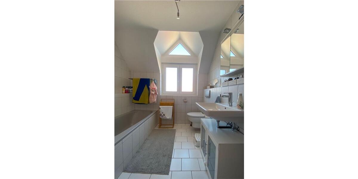 Etagenwohnung Villingen-Schwenningen Schwenningen - 4.5 Zimmer, 94 m&sup2;, 269.000&euro; | Angebot:26248608