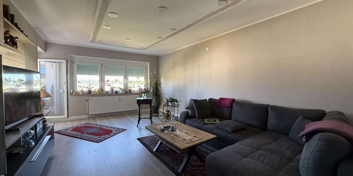 Etagenwohnung Villingen-Schwenningen Schwenningen - 3.5 Zimmer, 89 m&sup2;, 870&euro; | Angebot:27070177