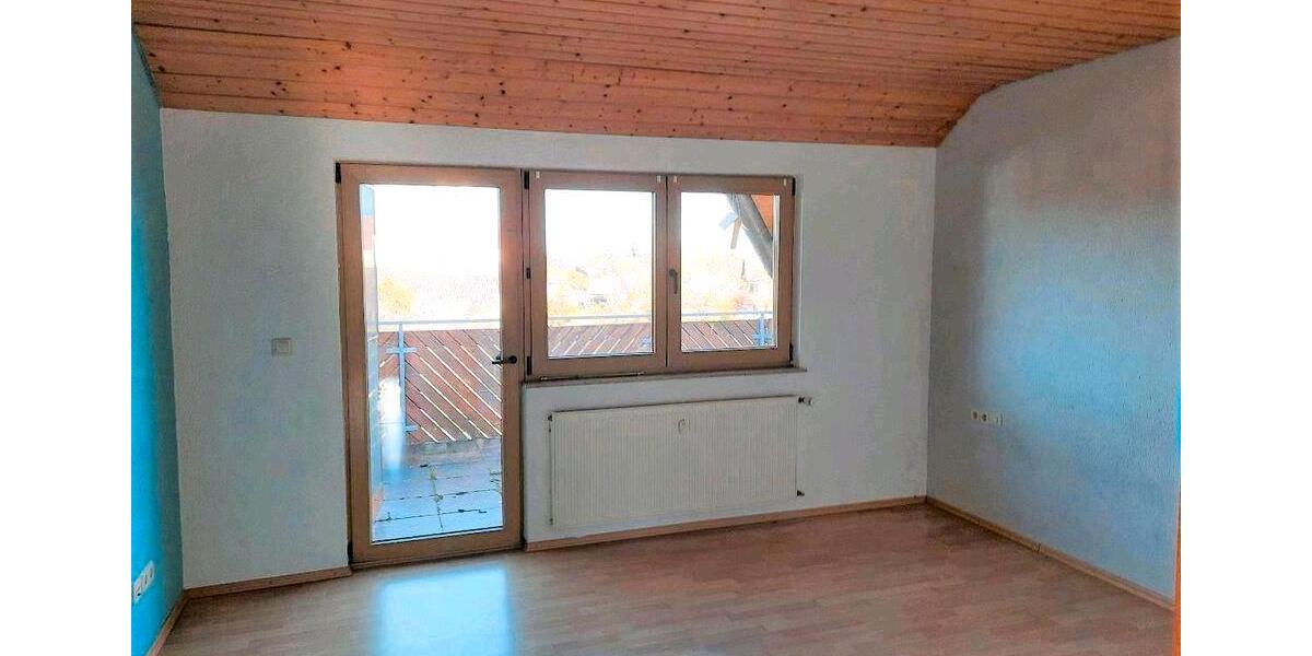 Dachgeschoßwohnung Wutach - 4 Zimmer, 107 m&sup2;, 320.000&euro; | Angebot:27236079