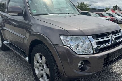 Mitsubishi Pajero 222.000 km 12.990 &euro; Schwenningen 78056